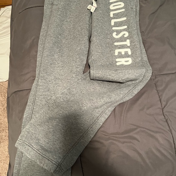 Hollister Sweatpants - Picture 1 of 2
